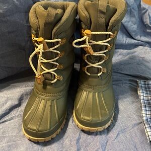 Women's Waterproof Winter Boots - Olive Green